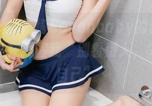 菠萝社 – 柳侑绮Sevenbaby的白衬衫合集，时刻在提醒我“别看别人，先照顾好自己”