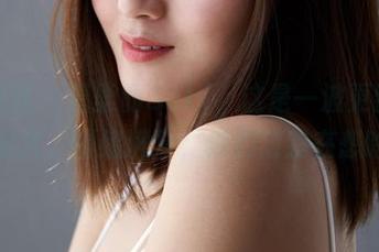 蜜桃社 – 温柔的Suki，这是一波更新后的图片，情绪满分，你们猜我在想啥？