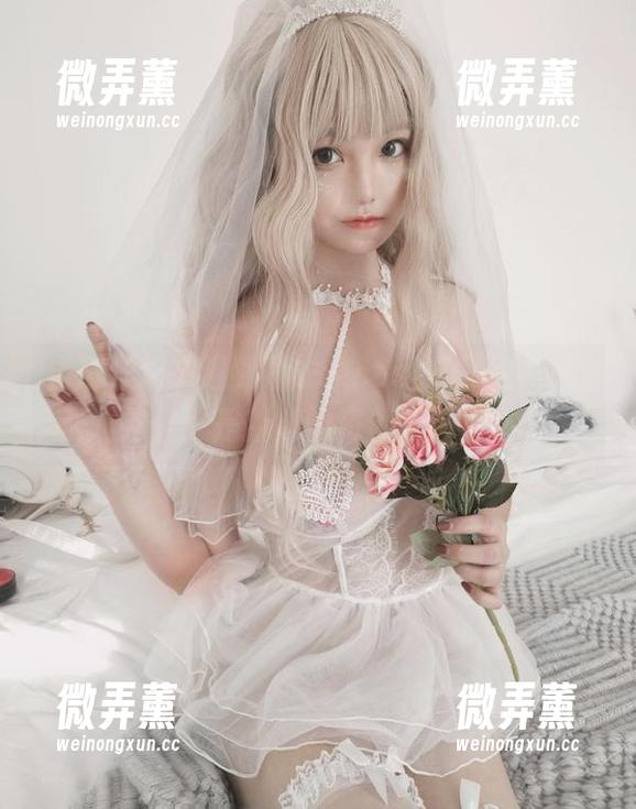 蜜汁猫裘 当蜜汁猫裘遇到睡衣,cos成了一种…倒是新鲜的资源!