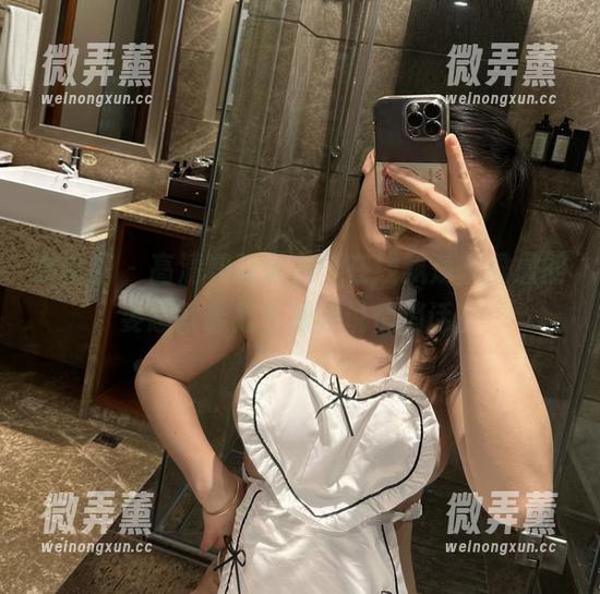 詹詹 微密圈 - 高清和服披肩,在线飘荡,詹詹的姿态就像是在跟我说悄悄话。