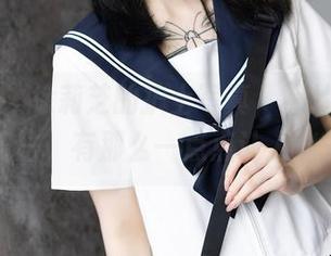 语画界 – 徐莉芝的护士写真，照片像是吸了魔法，有那么一点点让人迷失。