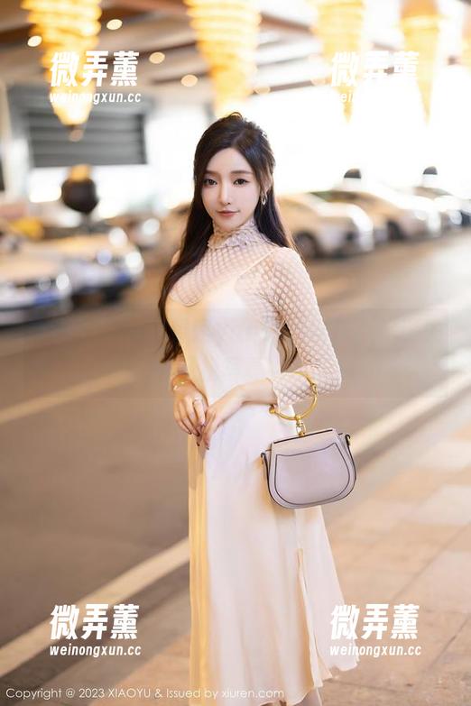语画界 - 让王馨瑶yanni的自拍带你迷失–轻松写真共享