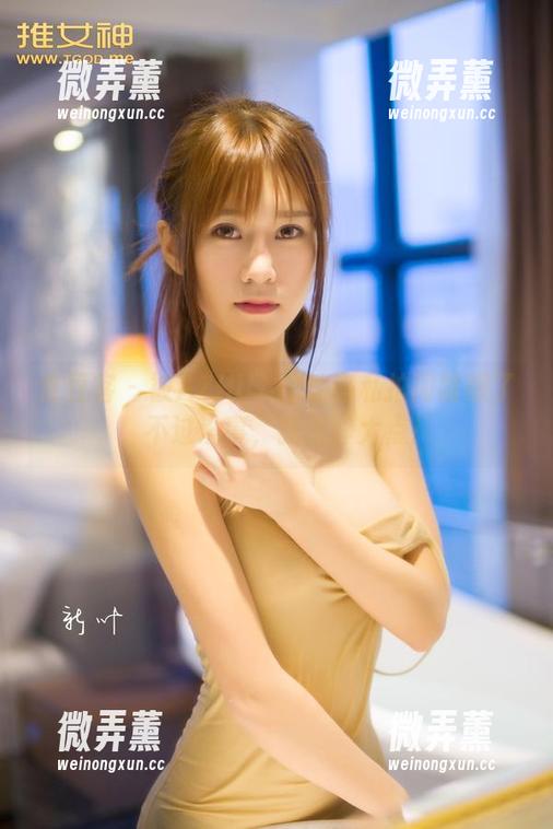 青豆客-AZHUA 青豆客 - 被AZHUA的油亮私拍闪瞎眼了,不过没事,我得睁大点!
