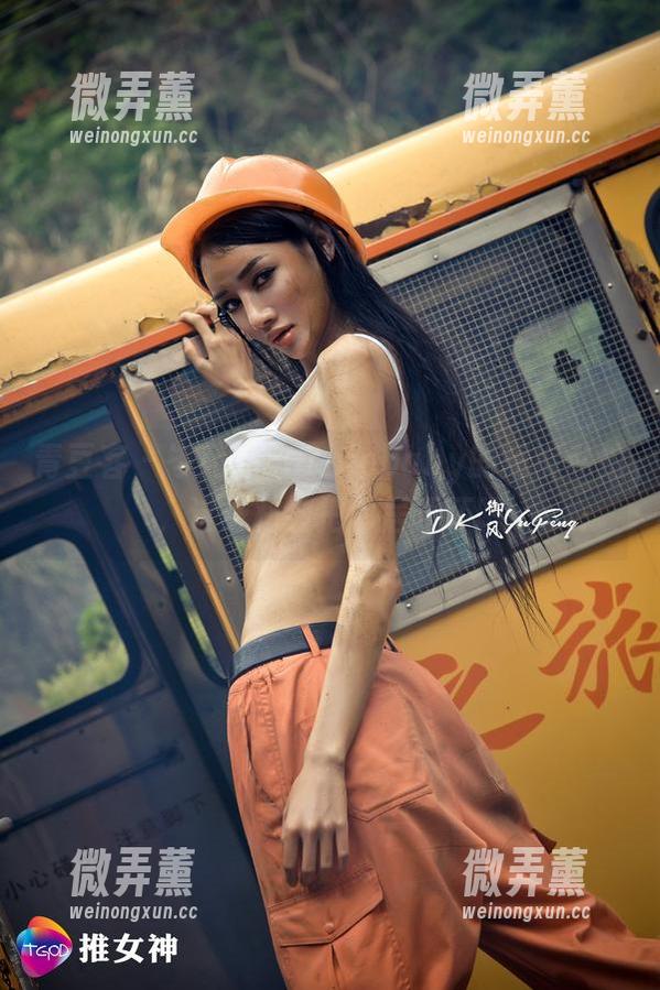 青豆客 - 岑苑之barbiebaby的短裤私拍，这身材会把邻居吓坏吧