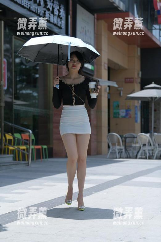 魔镜街拍 甜美女生来了,魔镜街拍的私房美图传达运动的欢乐!