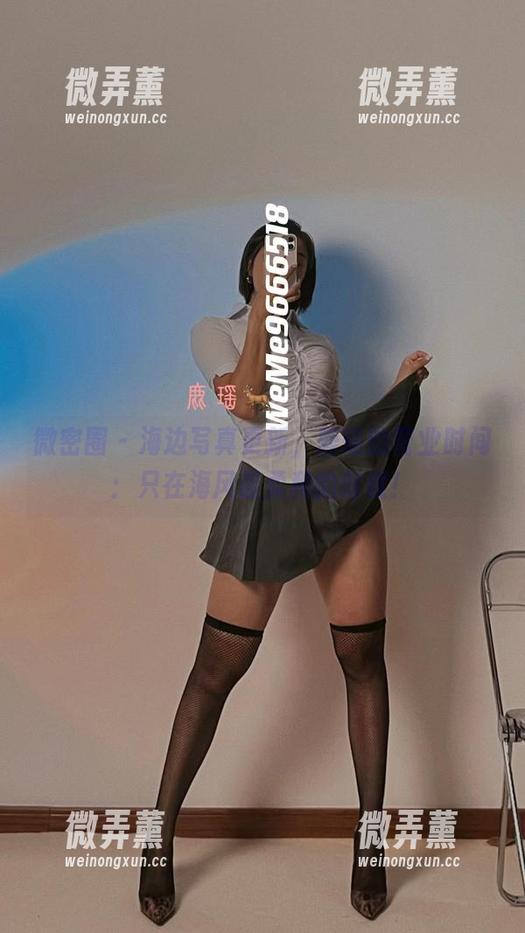 微密圈 - 海边写真更新，鹿瑶的营业时间：只在海风最柔和的时候！